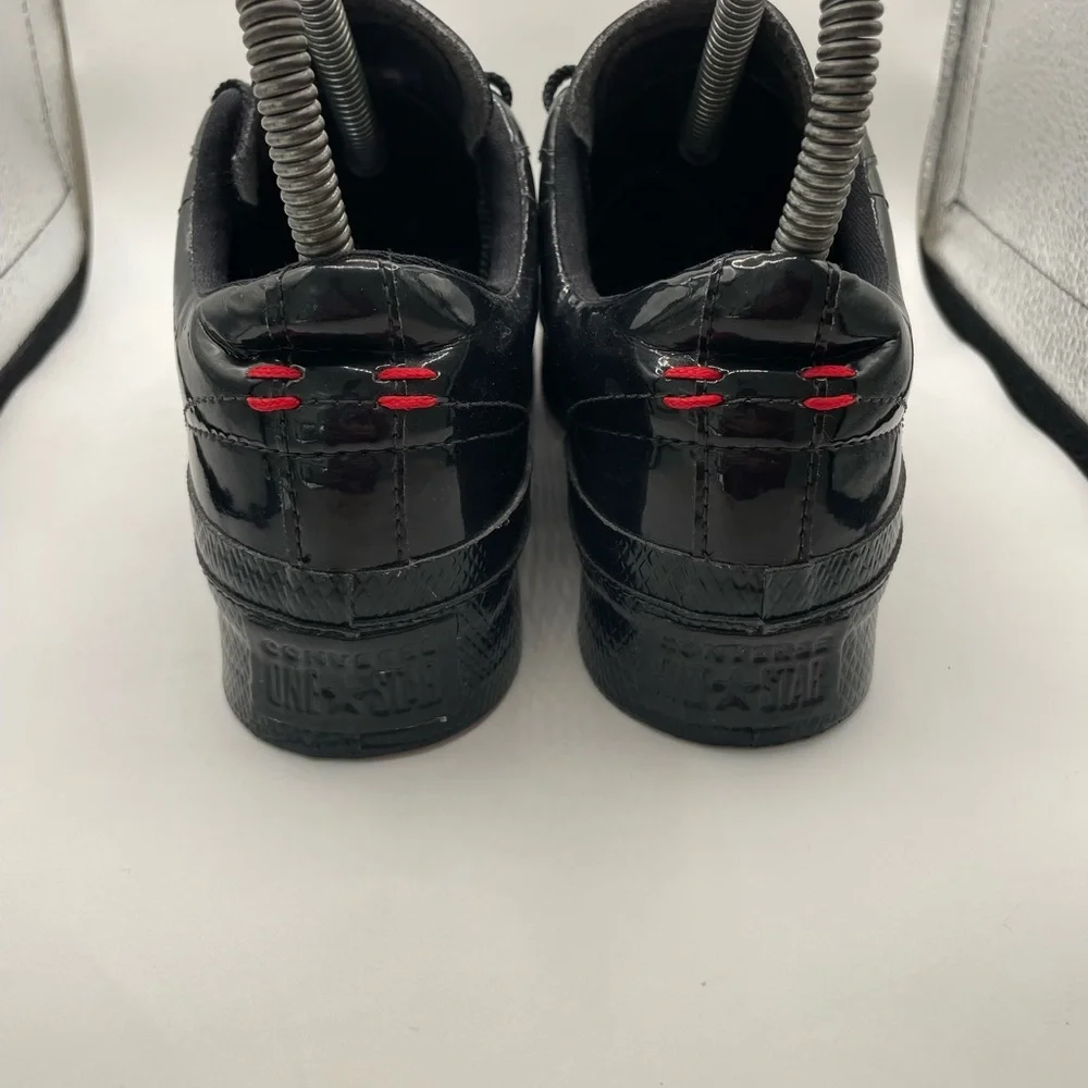 Converse gently used